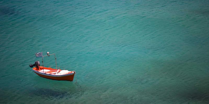 从核心到边缘:揭秘超大规模数据中心与边缘节点的智能互联架构